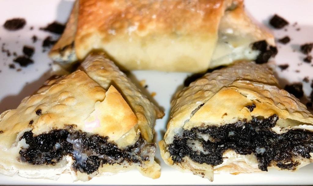 Air Fryer Oreo Cheesecake Egg&nbsp;Rolls
