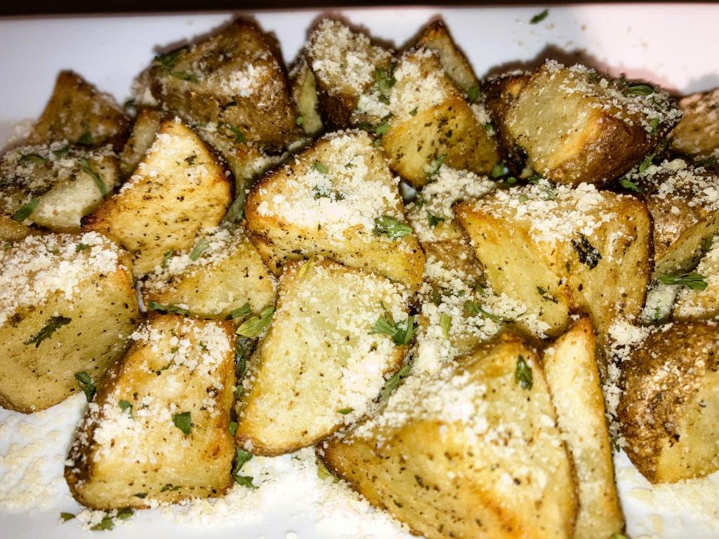 Air Fryer Parmesan Potatoes
