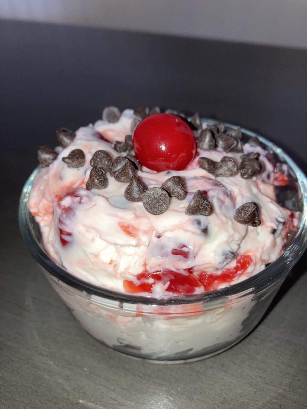 Cherry Chocolate Chip Cheesecake&nbsp;Dip