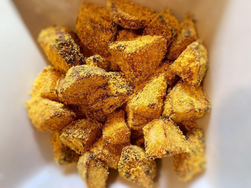 Air Fryer Cheesy&nbsp;Potatoes