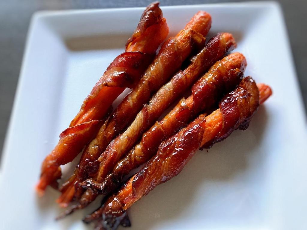 Maple Glazed Bacon Wrapped&nbsp;Carrots