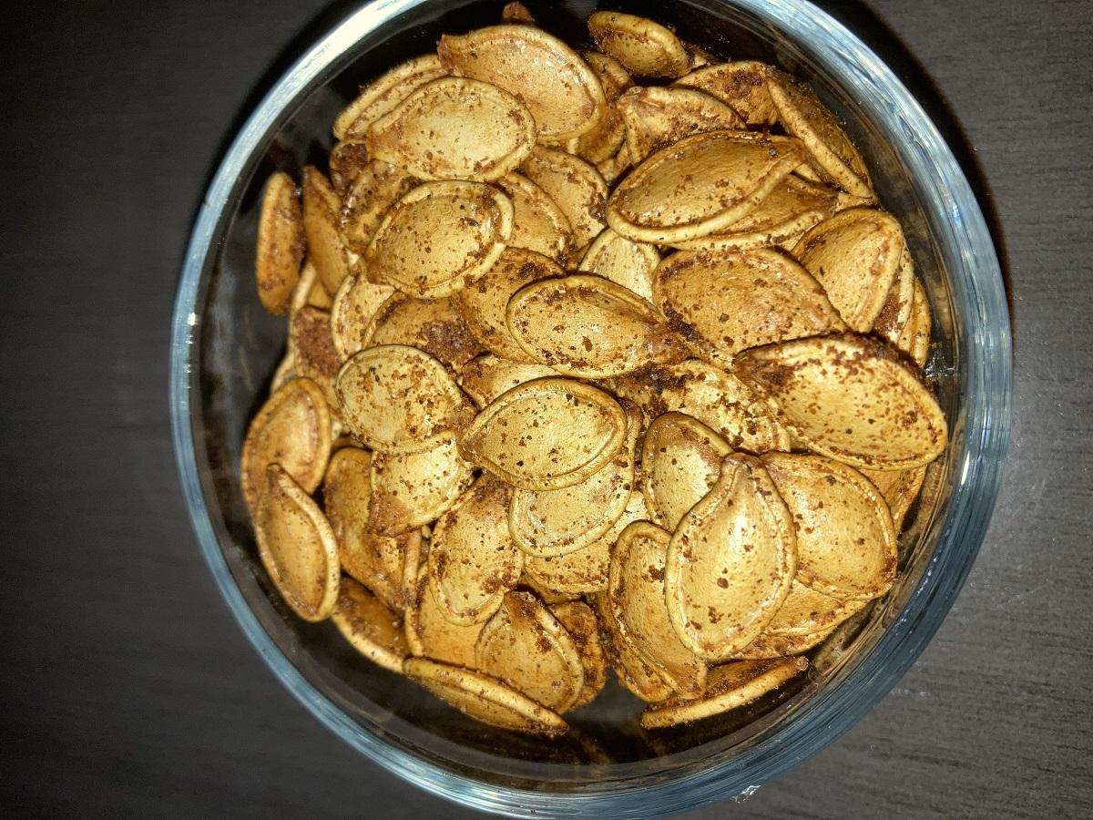 Air Fryer Smoky Pumpkin Seeds