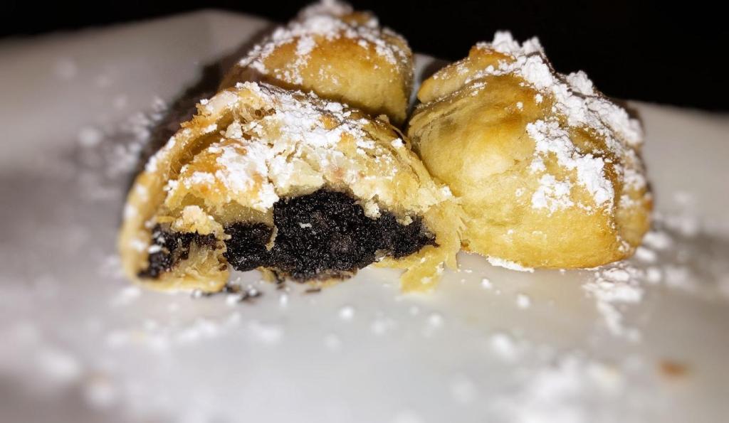 Oreo cheesecake balls