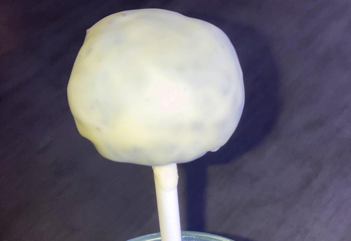 Oreo Cheesecake Pops