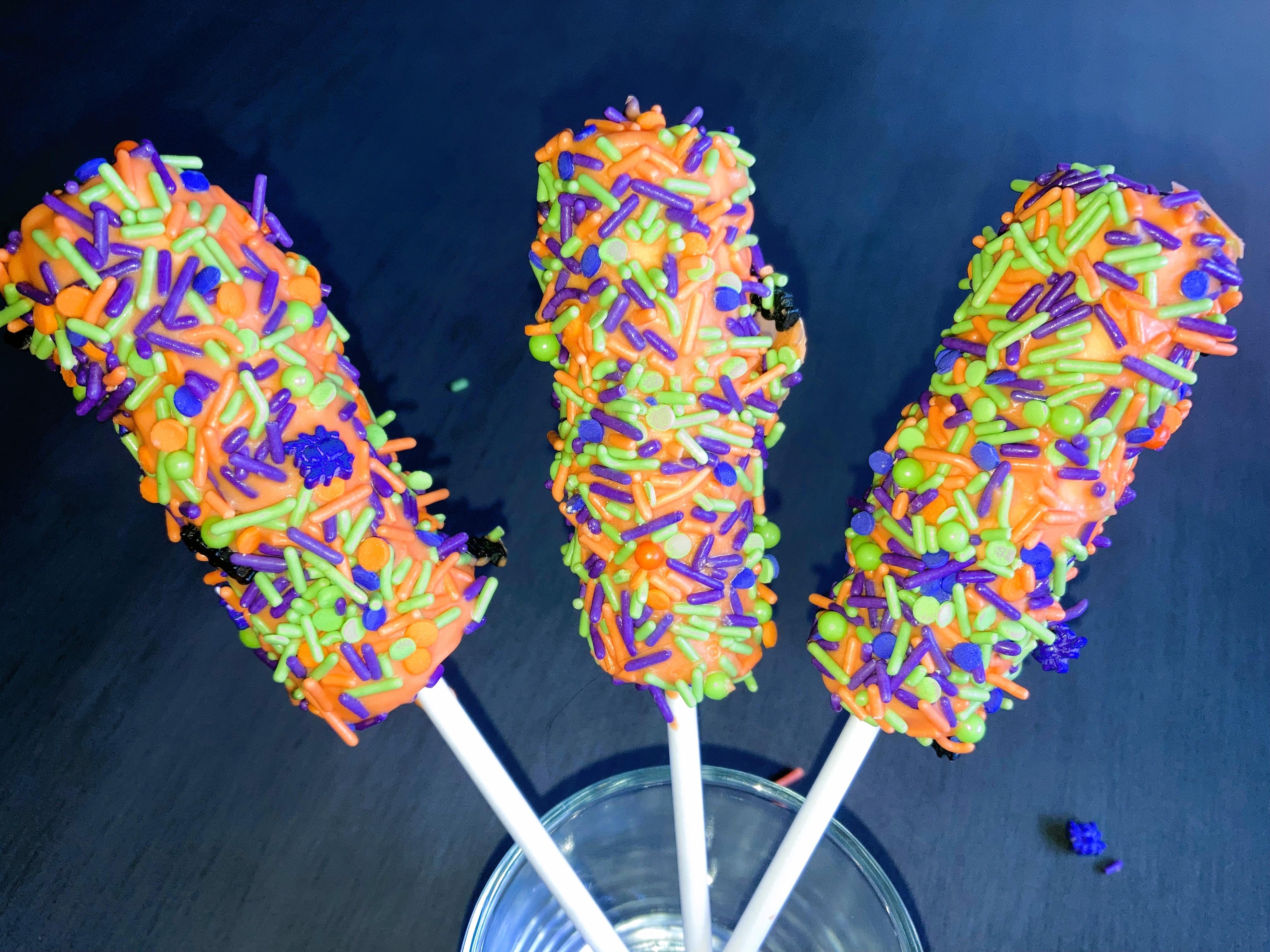 Halloween Marshmallow Pops