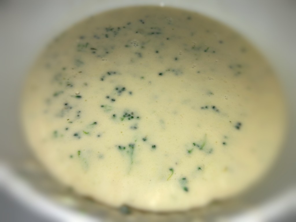 Easy 4 ingredient Broccoli Cheddar Soup&nbsp;Recipe