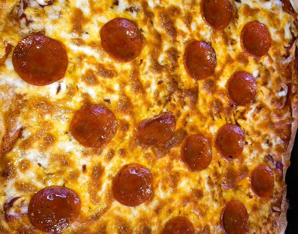 Air Fryer Pepperoni Pizza Recipe