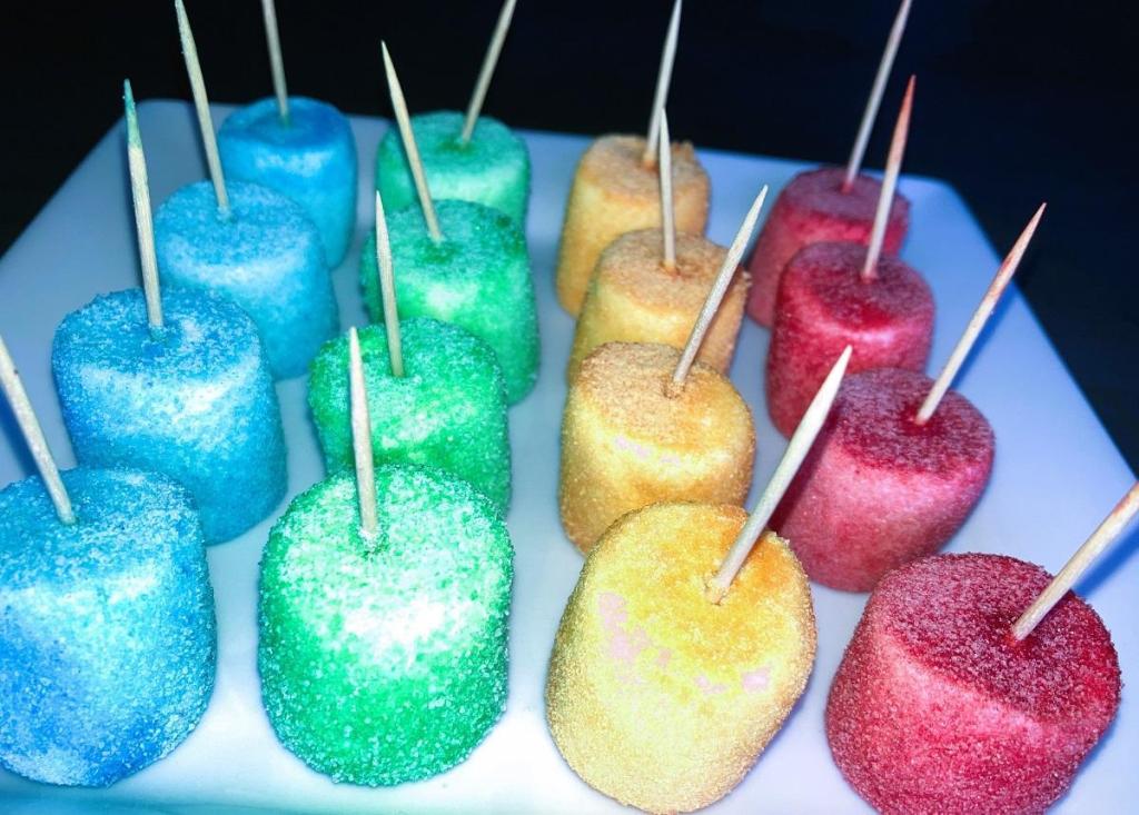Jello Marshmallow Pops