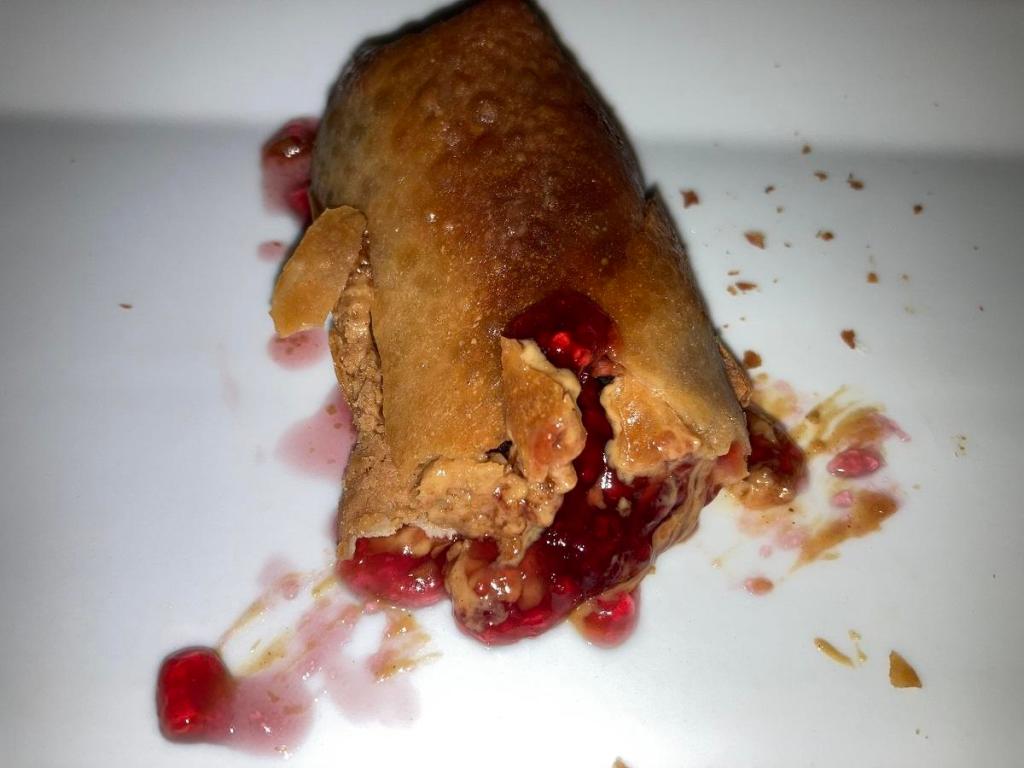 Air Fryer Peanut Butter & Jelly Egg&nbsp;Rolls