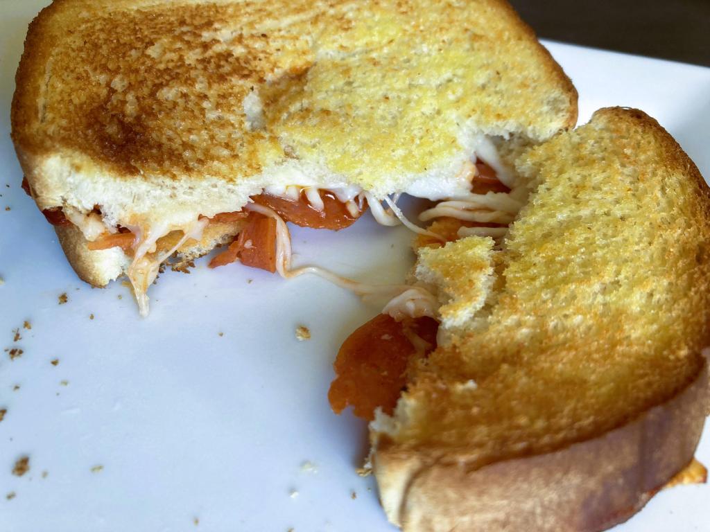 Air Fryer Pizza Grilled&nbsp;Cheese