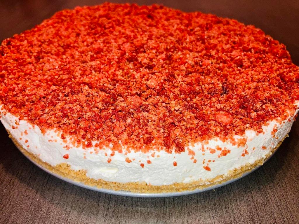 Strawberry Crunch Cheesecake